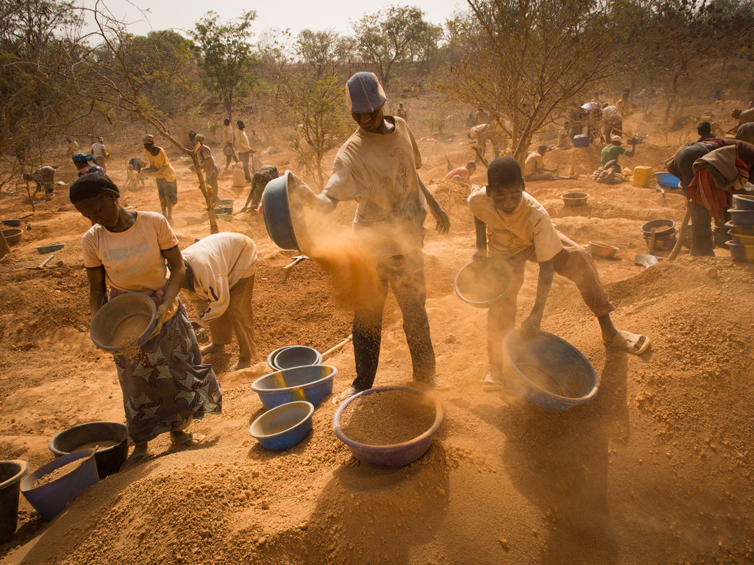 Burkina Faso: A Gold Mine Is Born | Pulitzer Center