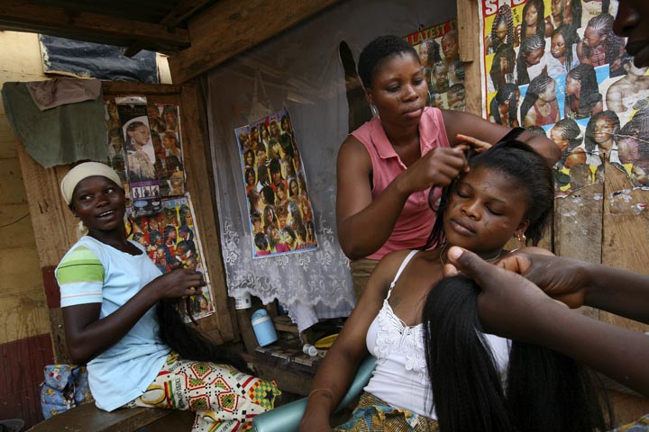 Photos Alietu A Kayayo Woman In Accra Ghana Pulitzer Center 