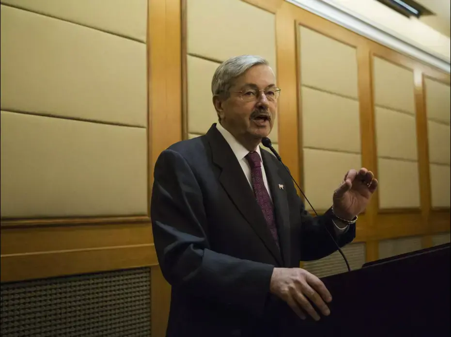 Terry Branstad, U.S. ambassador to China gives a short speech during an Iowa Sister States reception on Wednesday, Sept. 20, 2017, in Beijing, China. Image by Kelsey Kremer. China, 2017.<br />
