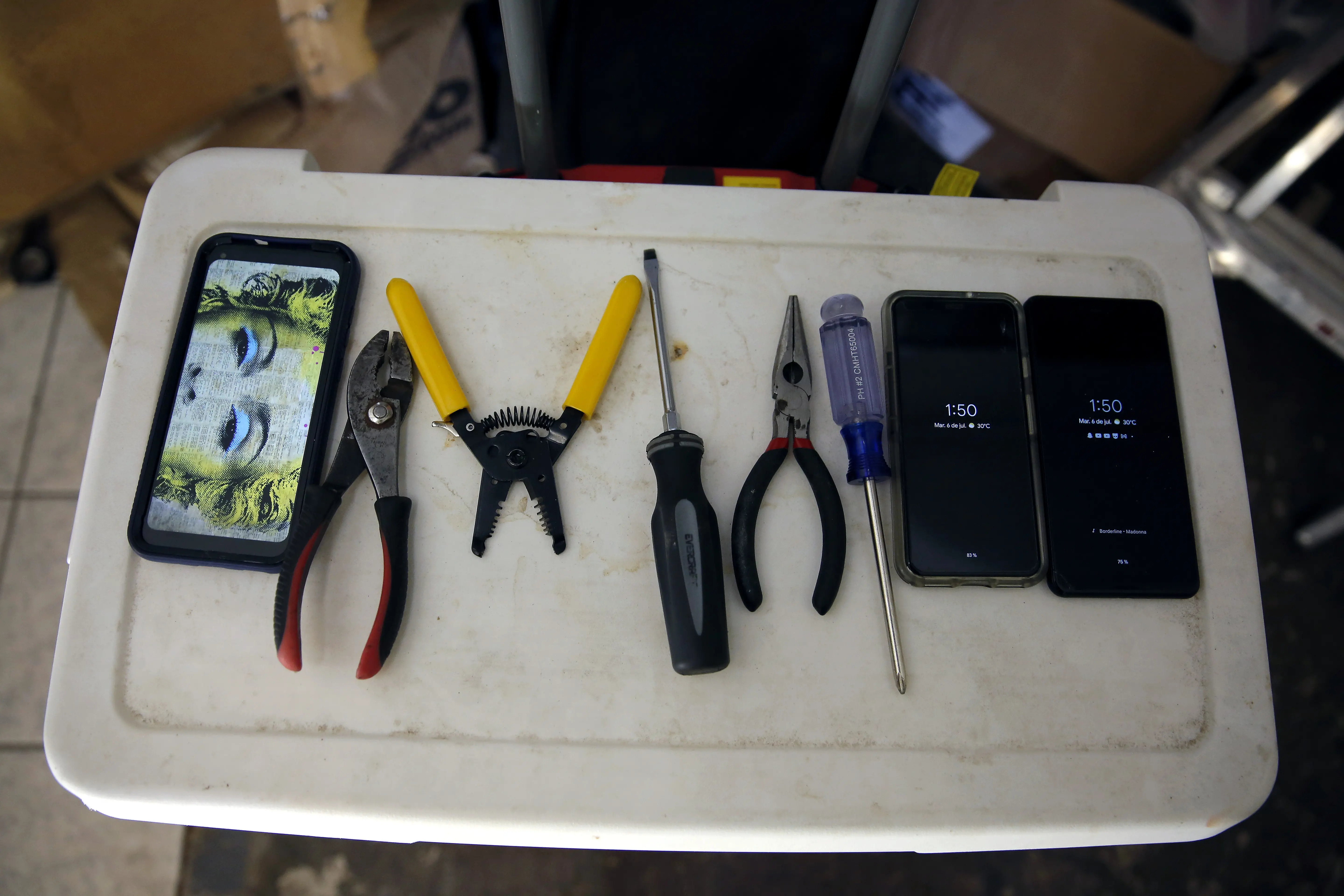 Susana's three phones and tools