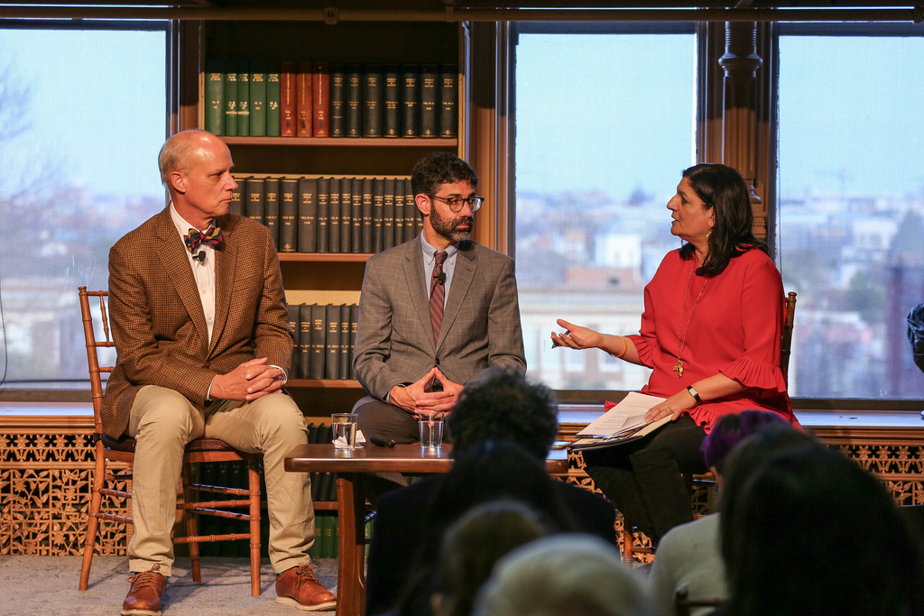 George Steinmetz, Evan Berry, and Indira Lakshmanan. Image courtesy of GU Berkley Center. USA, 2019. George Steinmetz, Evan Berry, and Indira Lakshmanan. Image courtesy of GU Berkley Center. USA, 2019.
