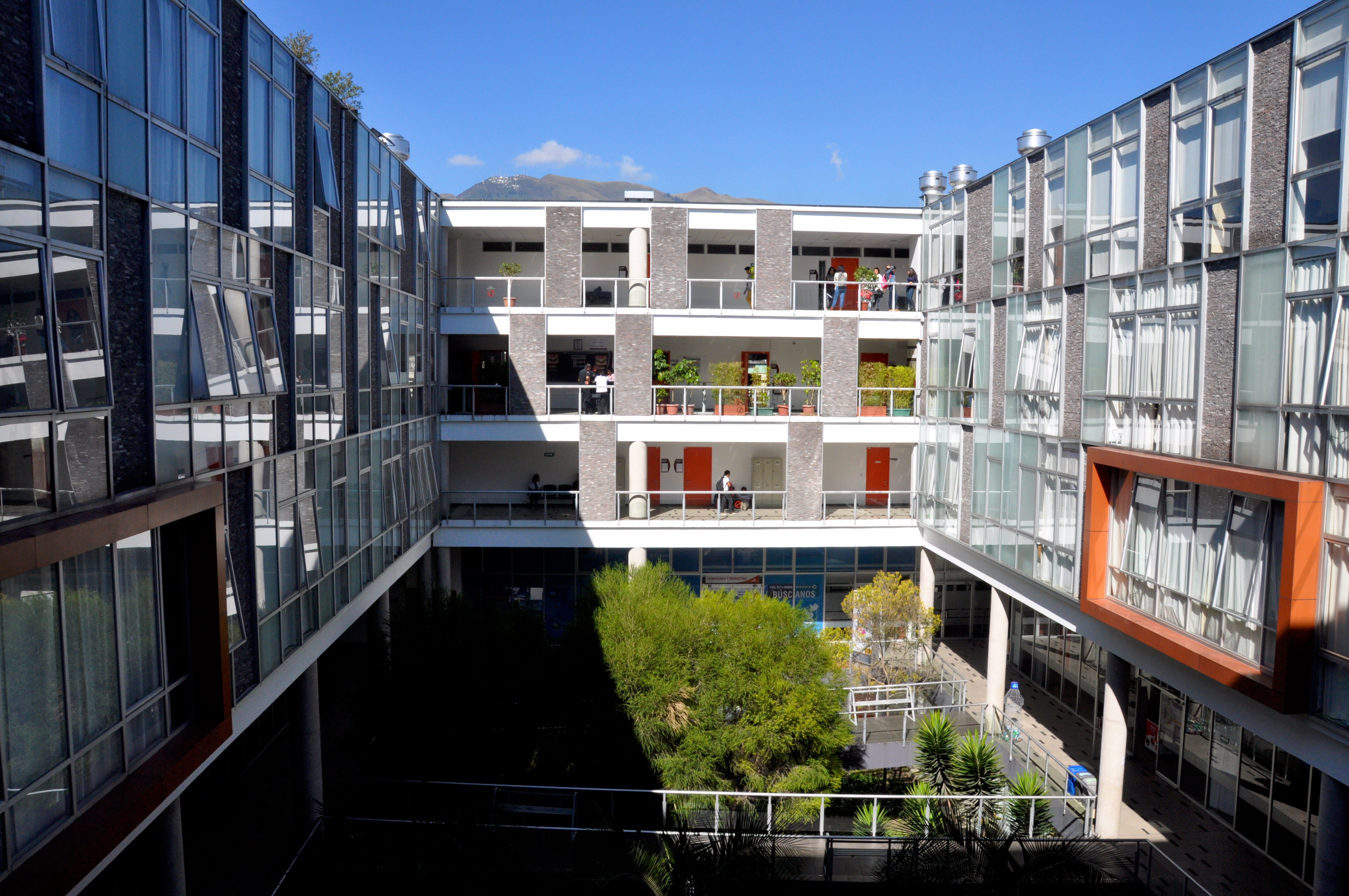 The courtyard of Universidad de las Américas overlooks the mountains of Quito, Ecuador. Image by Kate Riley. Ecuador, 2014.