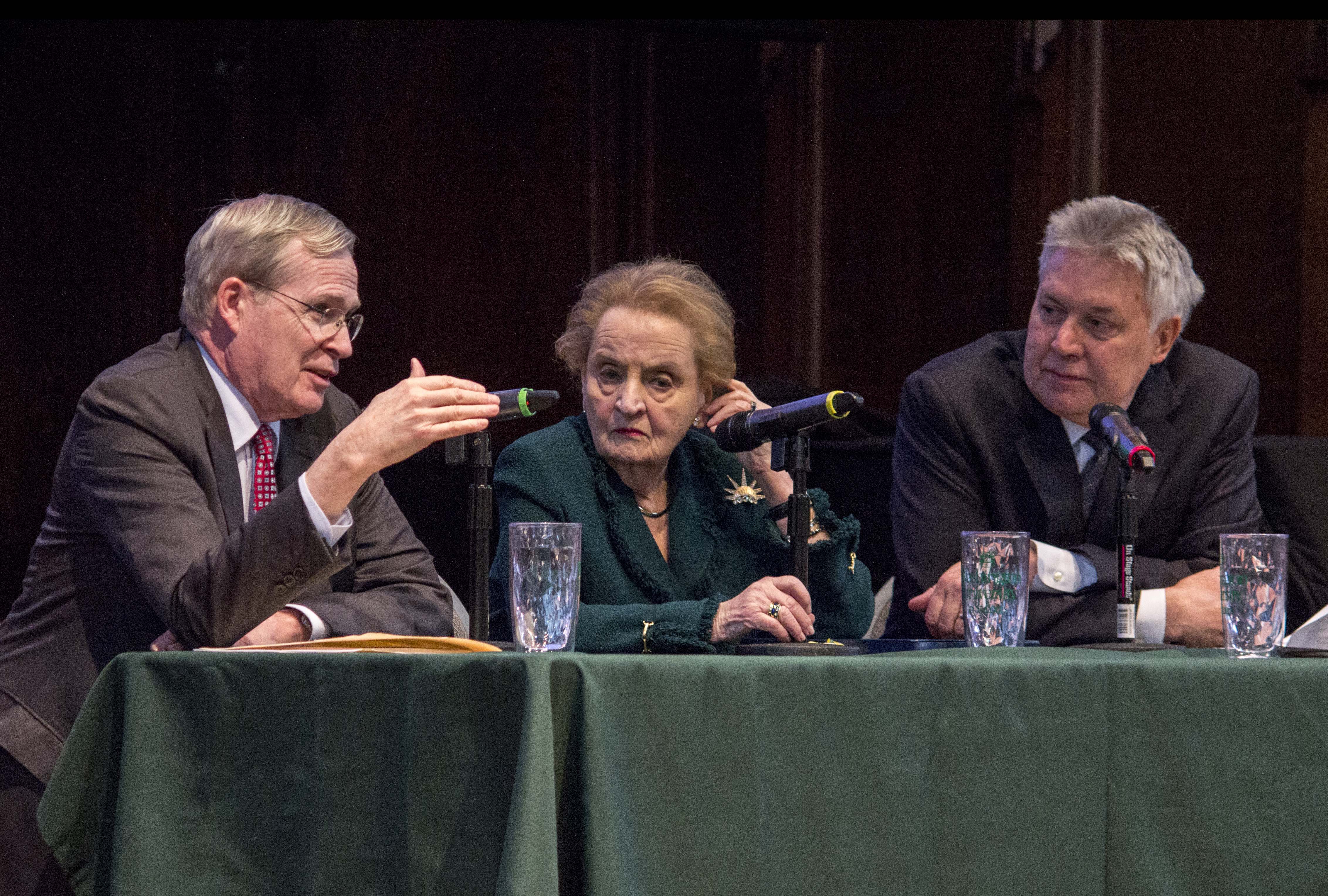Former National Security Advisor Stephen Hadley, former Secretary of State Madeleine Albright, and Pulitzer Center Executive Director Jon Sawyer at Washington University discussing "A New Approach to the Middle East". Image by Lauren Shepherd. St. Louis, Mo., 2017. Former National Security Advisor Stephen Hadley, former Secretary of State Madeleine Albright, and Pulitzer Center Executive Director Jon Sawyer at Washington University discussing A New Approach to the Middle East. United States, 2017.