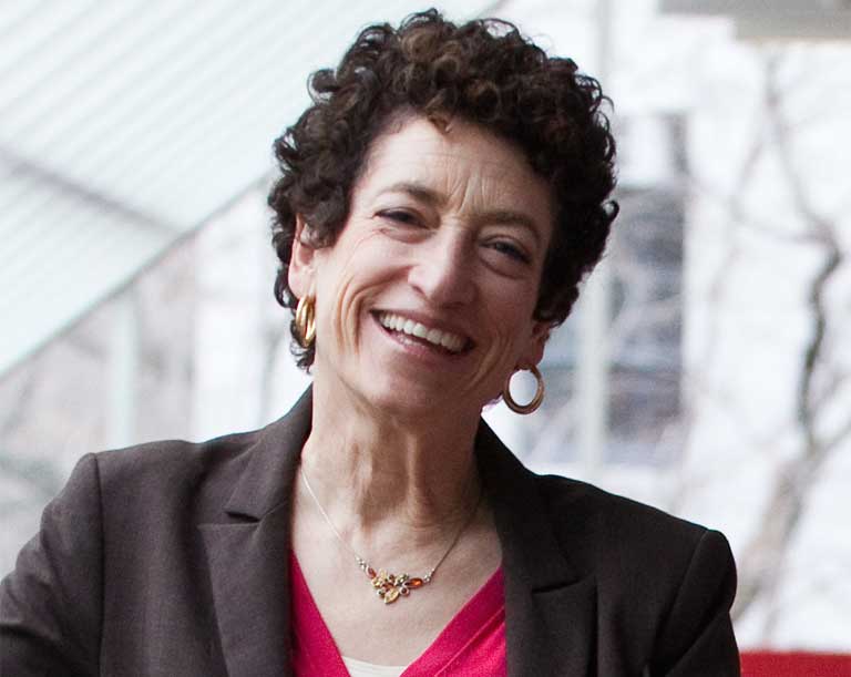 Naomi Oreskes. Photo courtesy of Harvard University photographer Claudio Cambon. Media file: 1-oreskes-claudio-cambon.jpg