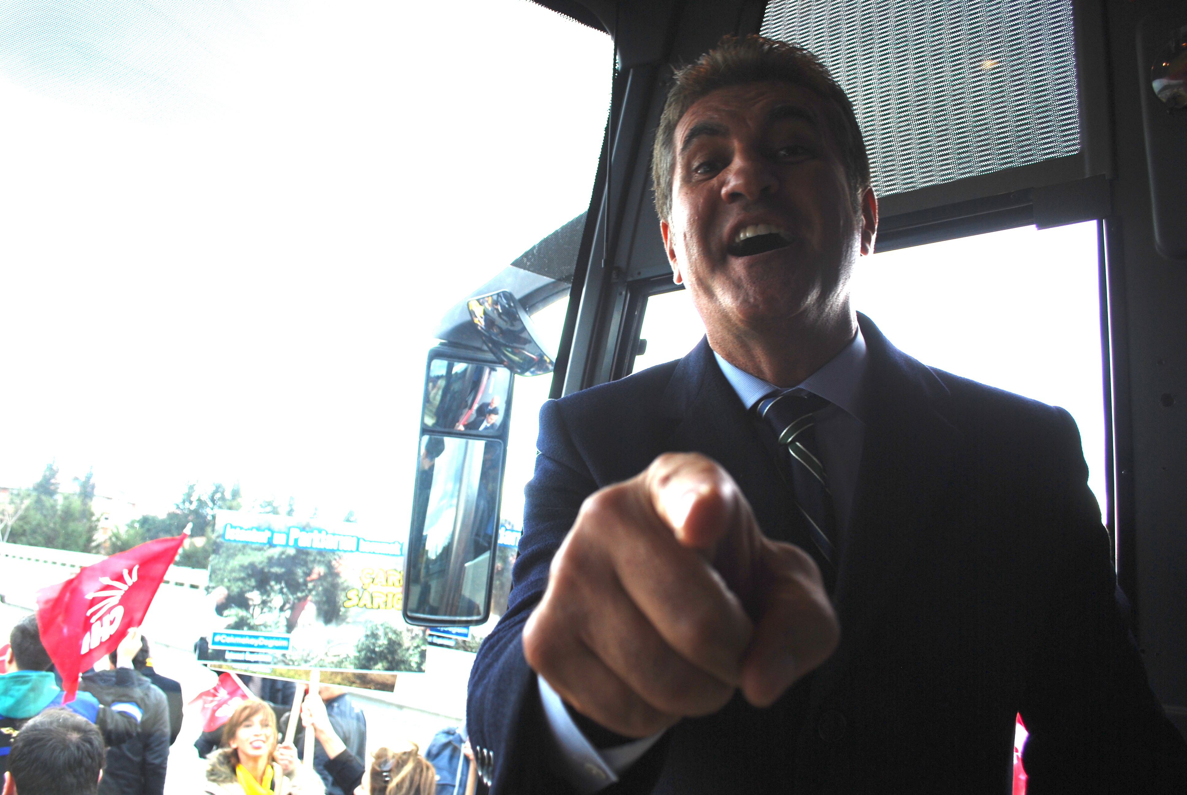 Mustafa Sarigul on the campaign trail. Image by Jenna Krajeski. Turkey, 2014.