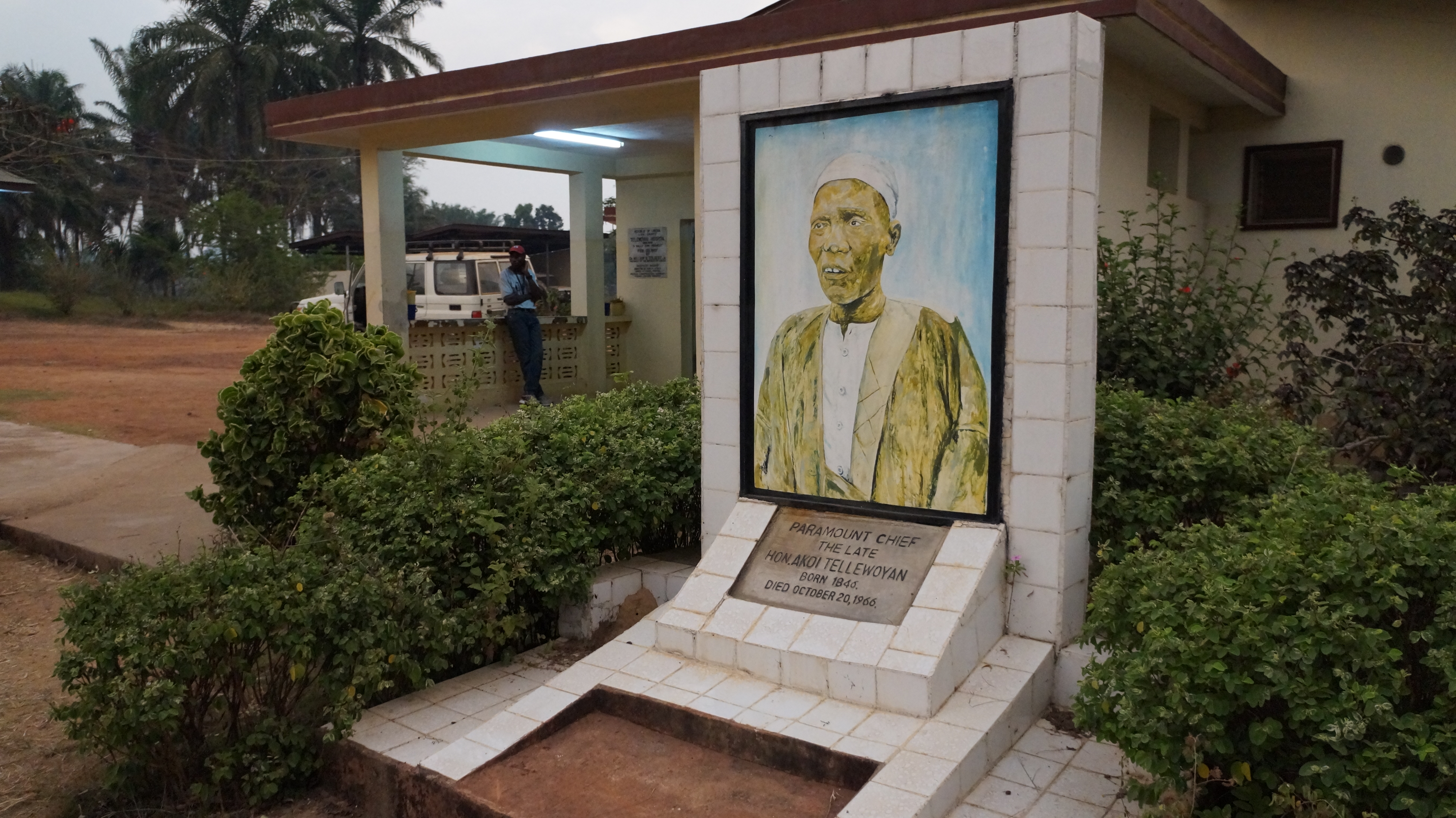 At Tellewoyan Hospital in Voinjama, Liberia, antidepressant and anti-psychotic medications are in short supply. Mental health clinicians fear patients may not get the drugs they need. Image by Jim Burress. Liberia, 2014. Media file: dsc00800.jpg