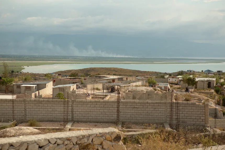A view from the hilltop Village de Pecheur neighborhood of greater Canaan. Image by Allison Shelley. Haiti, 2019. A view from the hilltop Village de Pecheur neighborhood of greater Canaan. Image by Allison Shelley. Haiti, 2019.