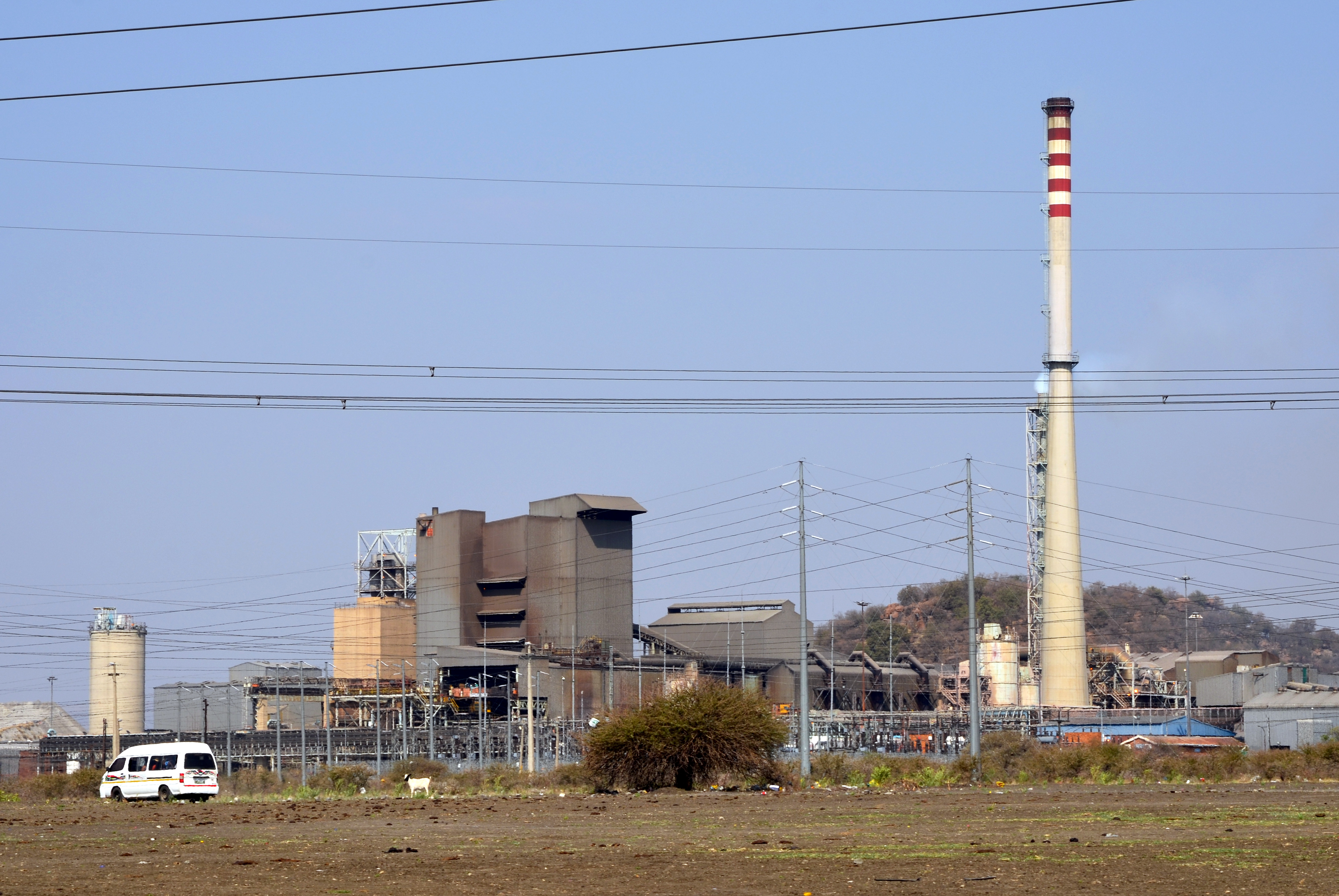 A Lonmin platinum mine operates on Bapo Ba Mogale land in South Africa's North West province. Image by Mark Olalde. South Africa, 2017. A Lonmin platinum mine operates on Bapo Ba Mogale land in South Africa's North West province. Image by Mark Olalde. South Africa, 2017.