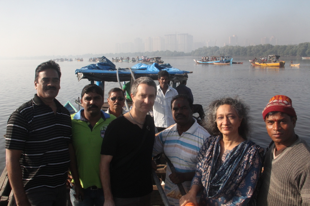 Vince Beiser reporting on the Thane River in northern India. Vince Beiser reporting on the Thane River in northern India.