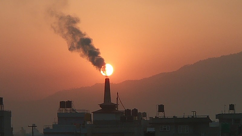 Air pollution from a brick factory in Nepal. Image by Janak Bhatta / Wikimedia Commons. Nepal, 2019. Air pollution from a brick factory in Nepal. Image by Janak Bhatta / Wikimedia Commons. Nepal, 2019.