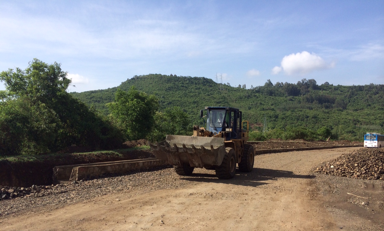 Part of Ethiopia's expanding road infrastructure. Image by Philip Brasher. Ethiopia, 2014. Media file: roadconstruction.jpg