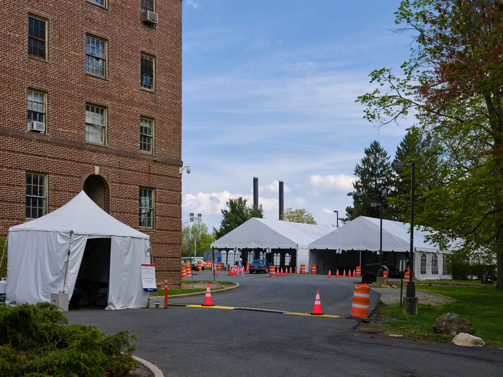 Westchester Medical Center Coronavirus (Covid-19) mobile testing site. Image by Sinisa Kukic / Shutterstock. United States, 2020. Westchester Medical Center Coronavirus (Covid-19) mobile testing site. Image by Sinisa Kukic / Shutterstock. United States, 2020.