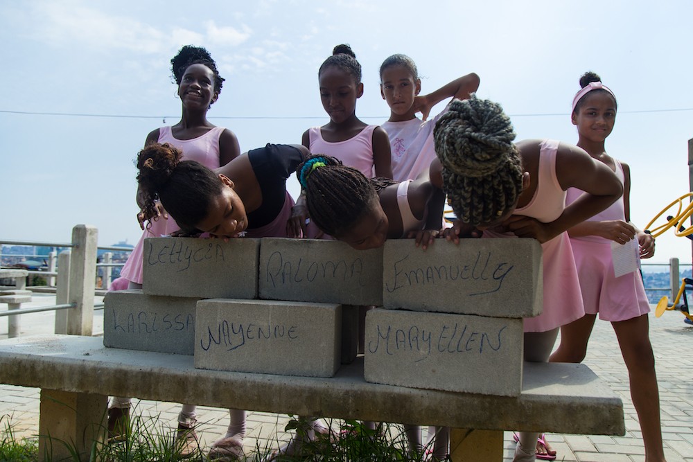 Favela ballet students. Image by Sebastian Gil Miranda. Brazil, 2019. Favela ballet students. Image by Sebastian Gil Miranda. Brazil, 2019.