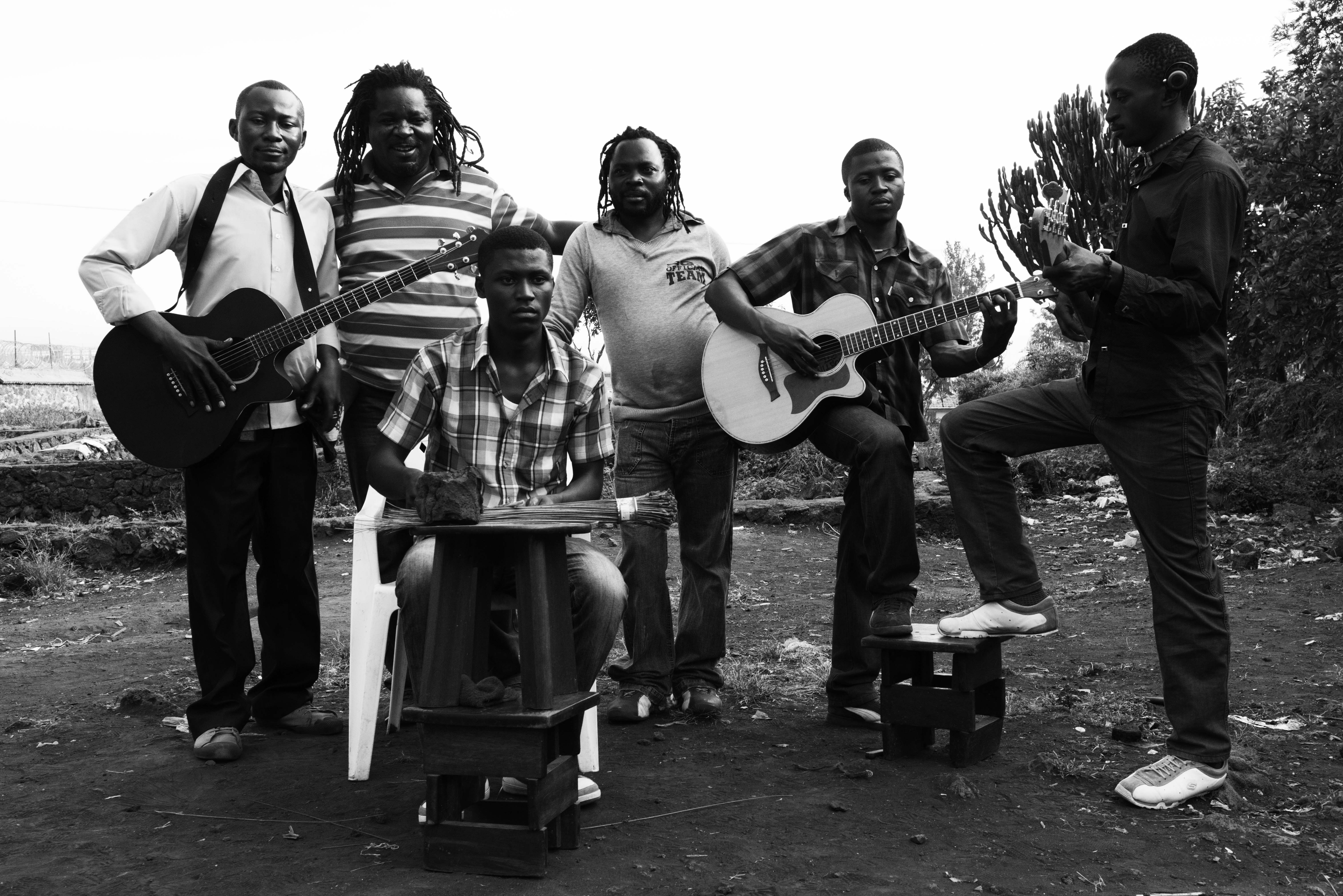 Mack El Sambo and his band Peaceful Generation. Image by Fiona Lloyd-Davies. DRC, 2013. Media file: mark_el_sambo_-_pacific_generation_bw.jpg