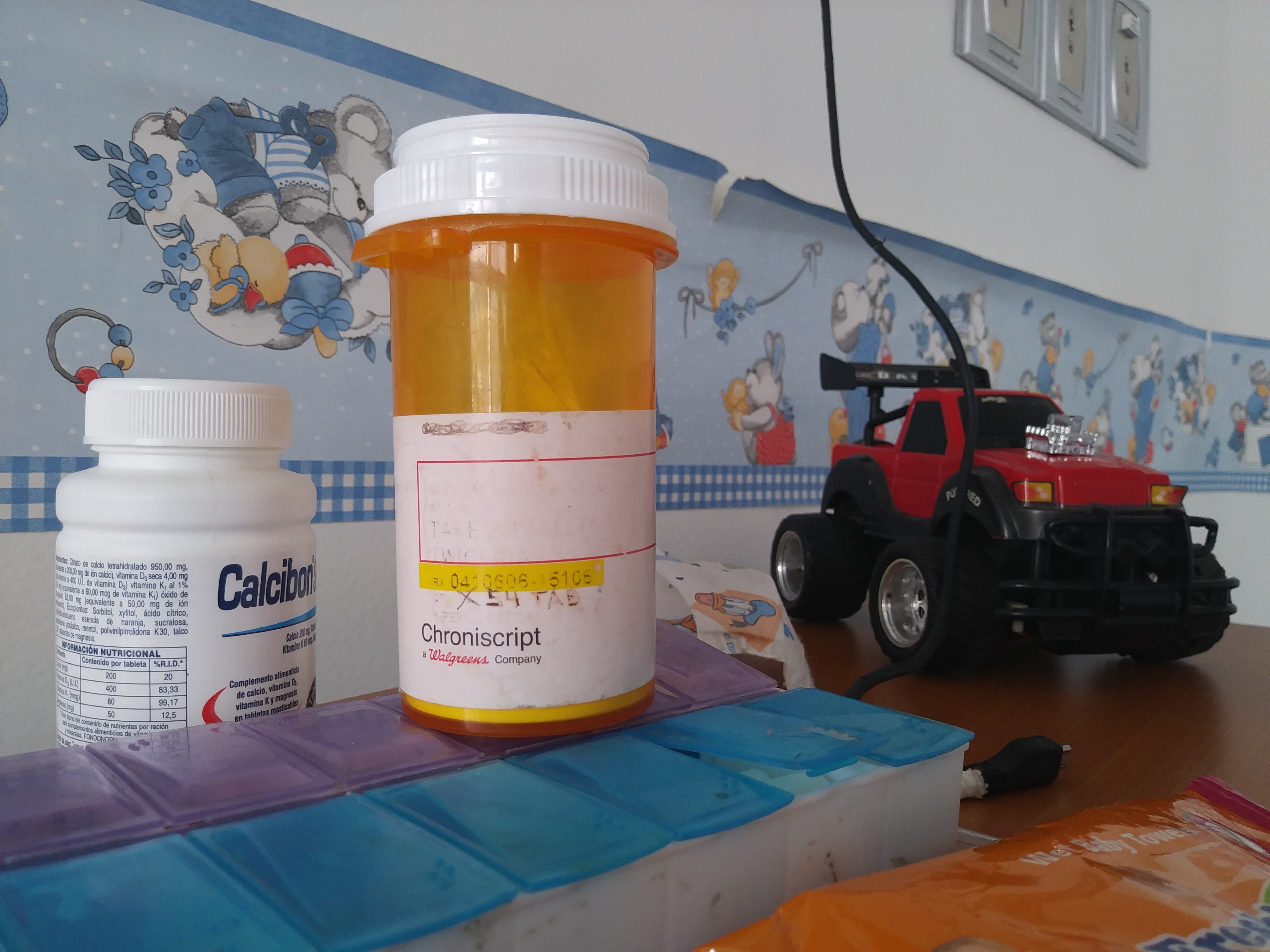 Eliécer Aguiar's medicine and toys on a table, at his hospitalization room in the Hospital J.M de los Ríos, in Caracas. Twelve-year-old Eliécer suffers from chronic kidney diesease and needs a kidney transplant, but with Venezuela's transplant system almost completely paralyzed and the organ waiting list still on hold, his future seems uncertain. Image by Flaviana Sandoval. Venezuela, 2018. Eliécer Aguiar's medicine and toys on a table, at his hospitalization room in the Hospital J.M de los Ríos, in Caracas. Twelve-year-old Eliécer suffers from chronic kidney diesease and needs a kidney transplant, but with Venezuela's transplant system almost completely paralyzed and the organ waiting list still on hold, his future seems uncertain. Image by Flaviana Sandoval. Venezuela, 2018.