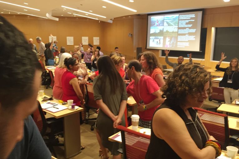 Educators across K-12 and post secondary school levels exchange ideas about integrating international journalism into the classroom during the 2016 Summer Institute for Educators. Image by Evey Wilson. United States, 2016. Media file: chicago_teachers.jpg