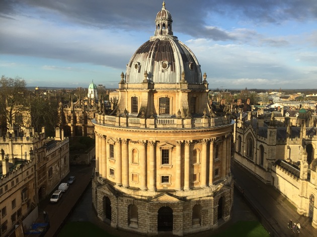 Oxford's Radcliffe Camera. Image by Jane Darby Menton. United Kingdom, 2016. Radcliffe Camera Oxford