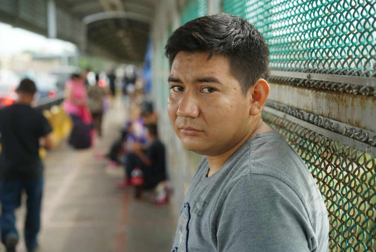 Marcos Samayoa waits on the Brownsville/Gateway International Bridge in June 2018. Image by Reynaldo Leal. Matamoros, 2018. Marcos Samayoa waits on the Brownsville/Gateway International Bridge in June 2018. Image by Reynaldo Leal. Matamoros, 2018.
