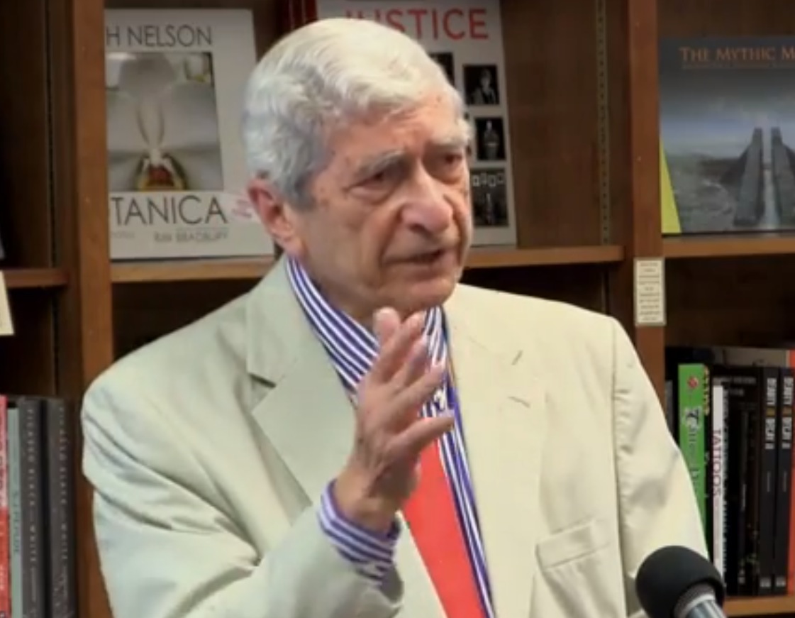 Marvin Kalb presents "The Road to War." Media file: mkalb.jpg