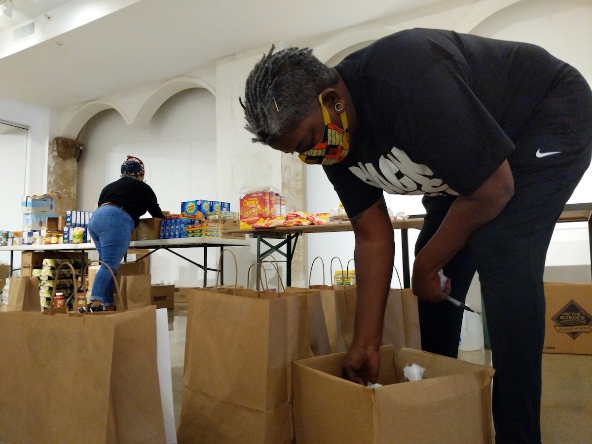 The Rebuild Foundation in Chicago has set up a food repository intended to meet the needs of its surrounding community. Image courtesy of Chantala Kommanivanh/Rebuild Foundation. United States, 2020. The Rebuild Foundation in Chicago has set up a food repository intended to meet the needs of its surrounding community. Image courtesy of Chantala Kommanivanh/Rebuild Foundation. United States, 2020.