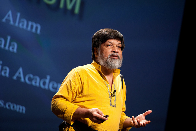 Shahidul Alam giving a presentation at PopTech 2011. Image by Kris Krüg. United States, 2011. Shahidul Alam giving a presentation at PopTech 2011. Image by Kris Krüg. United States, 2011.