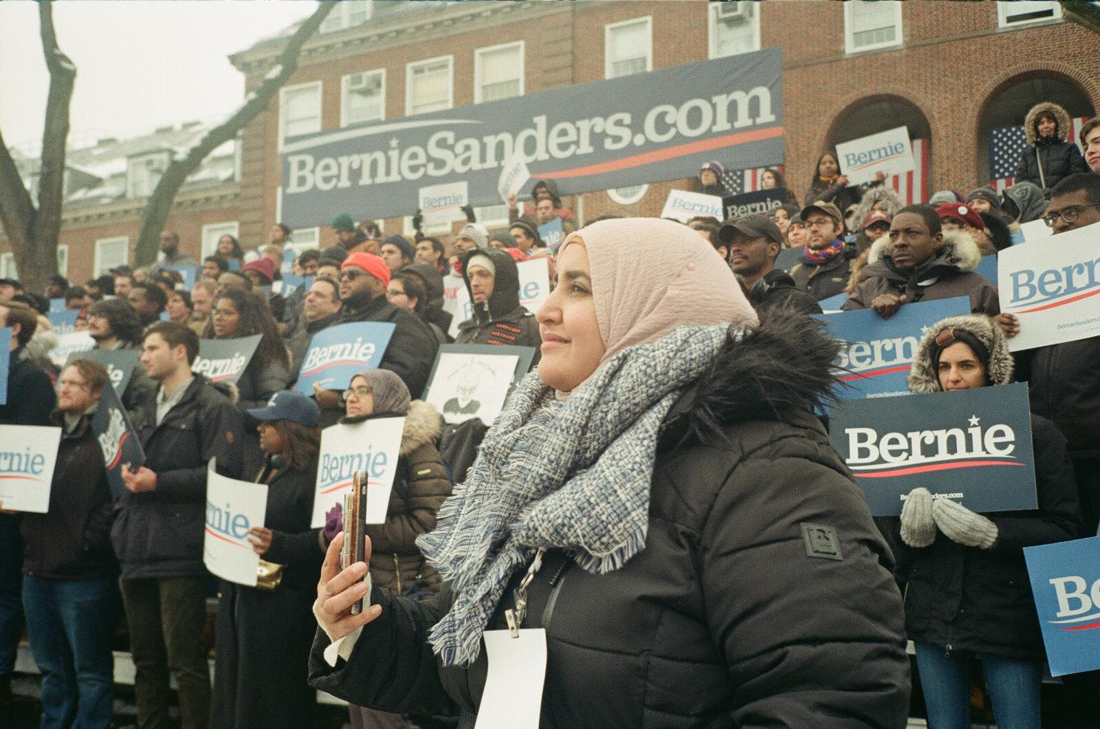 Somia Elrowmeim participates in a rally for Bernie Sanders. Image by Hana Elias. United States, 2019. Somia Elrowmeim participates in a rally for Bernie Sanders. Image by Hana Elias. United States, 2019.