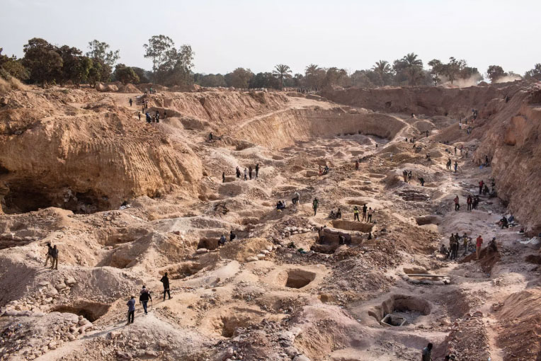Photos: DR Congo's faltering fight against illegal cobalt mines, Mining  News