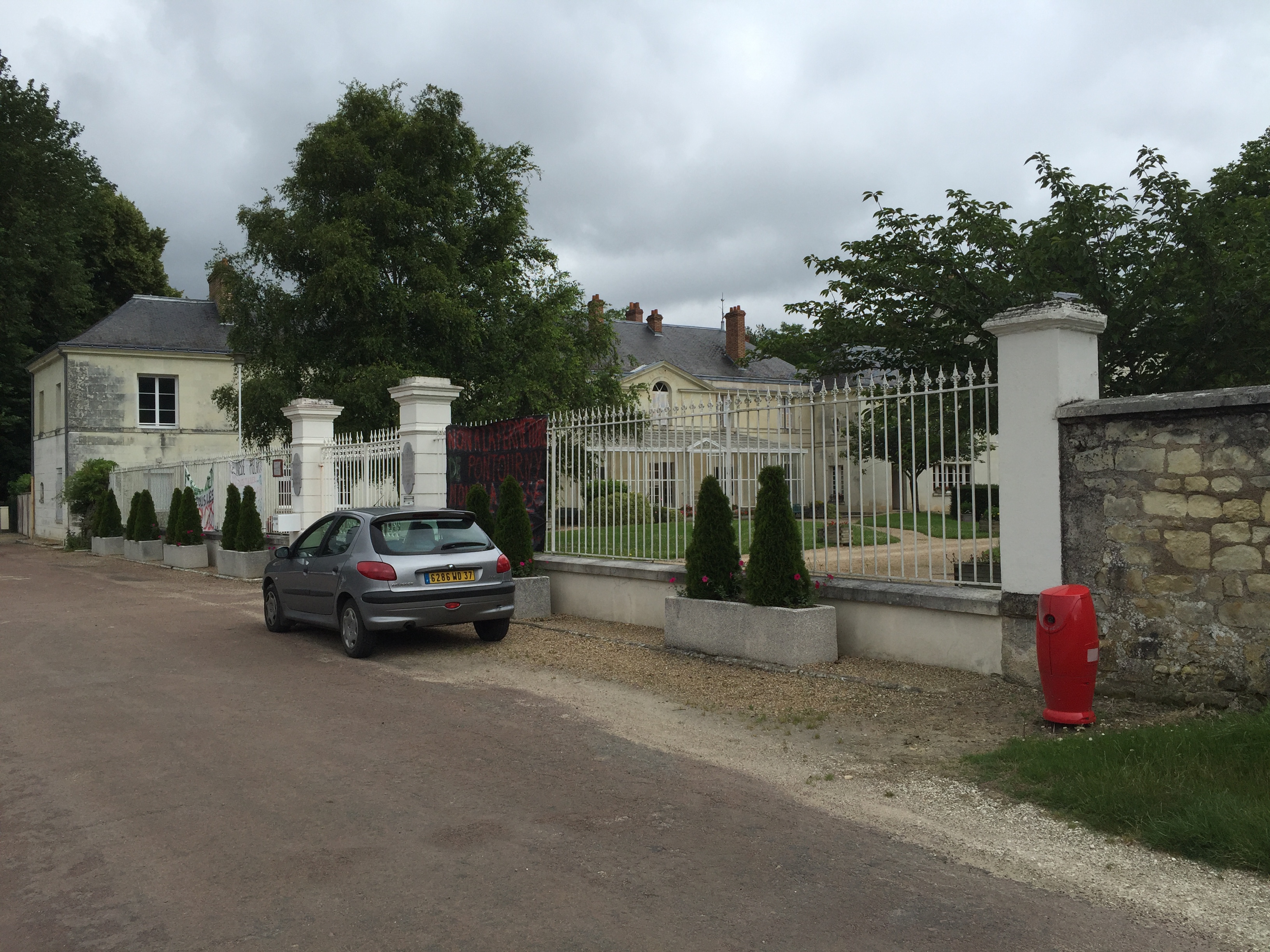 Beginning in September, the Chateau de Pontourny will be used for France's first ever Center for Reintegration and Citizenship, a residential center for the prevention of radicalization. Image by Elisabeth Zerofsky. France, 2016. Beginning in September, the Chateau de Pontourny will be used for France's first ever Center for Reintegration and Citizenship, a residential center for the prevention of radicalization. Image by Elisabeth Zerofsky. France, 2016.