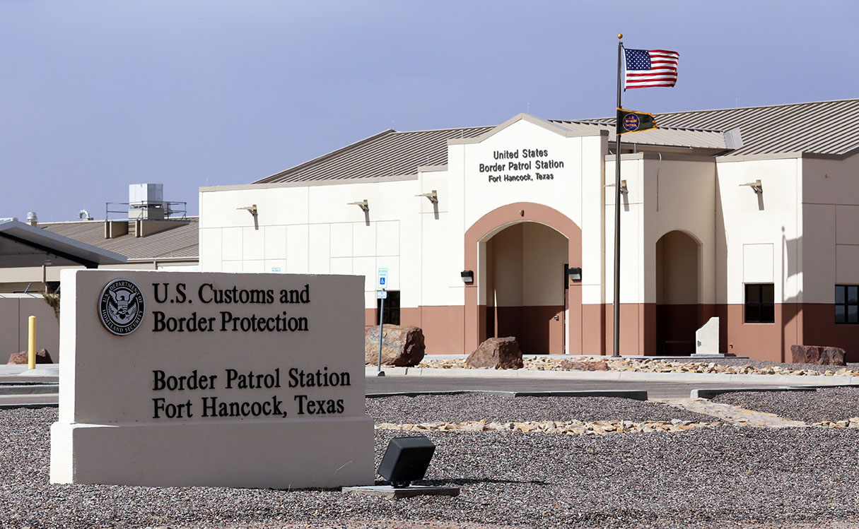 A U.S. Customs and Border protection station located in Fort Hancock, Texas. Image by Katherine Welles / Shutterstock.com. United States, 2014. A U.S. Customs and Border protection station located in Fort Hancock, Texas. Image by Katherine Welles / Shutterstock.com. United States, 2014.