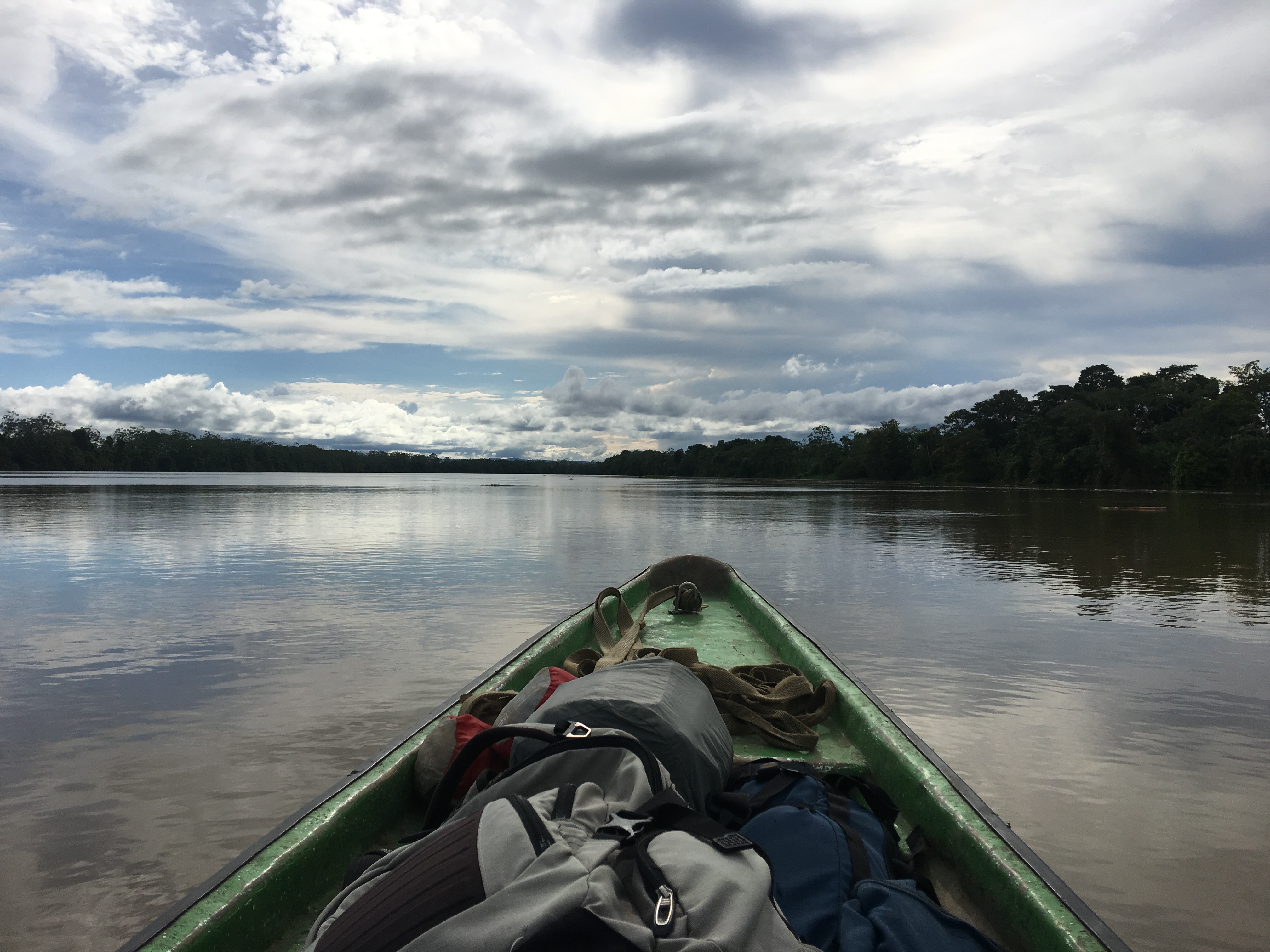 Motoring up the Atrato River toward the Darien frontier. Photo by Jason Motlagh. 2016. Motoring up the Atrato River toward the Darien frontier. Photo by Jason Motlagh. 2016.