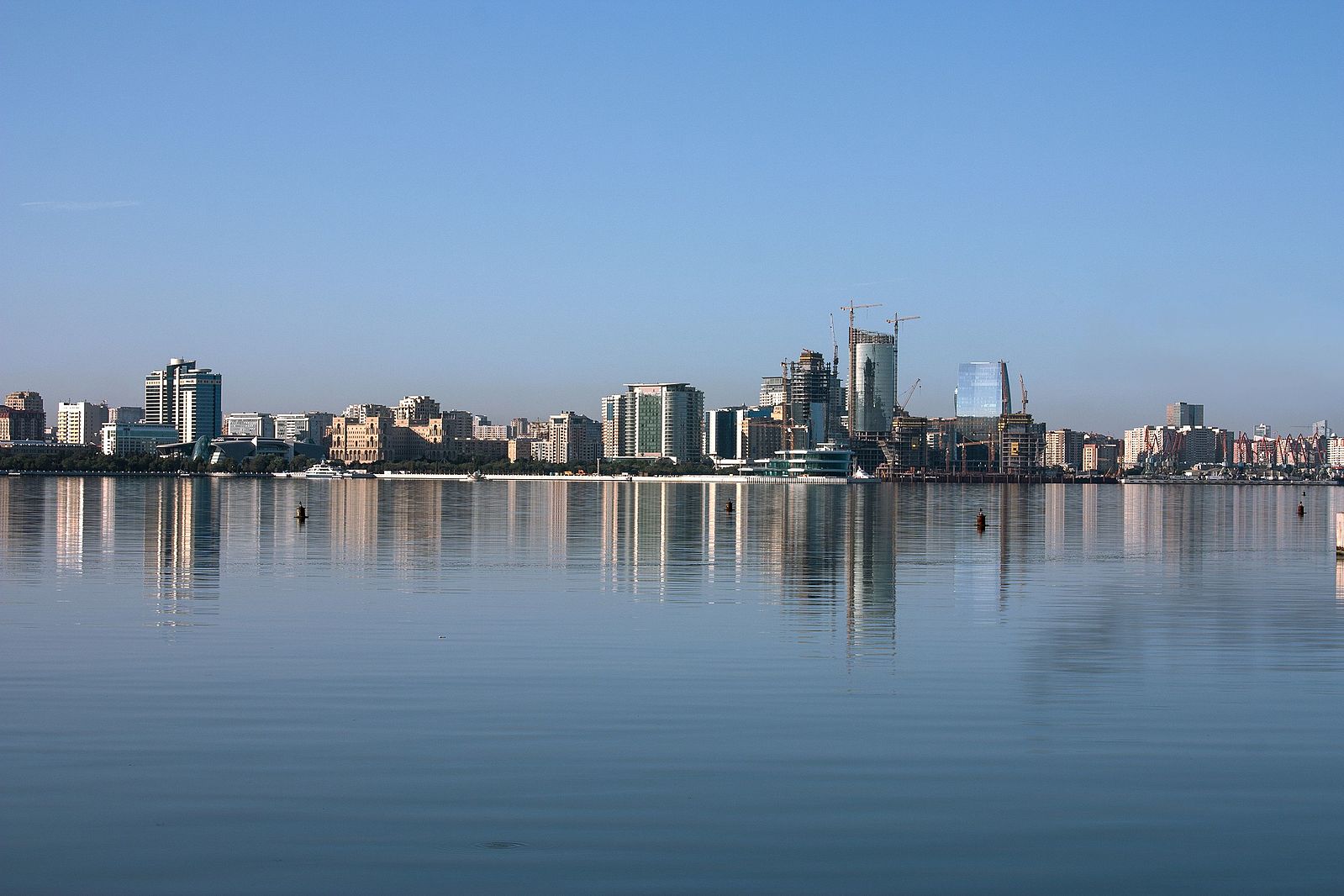 A view of Baku Bay. Image by Alix Saz courtesy Creative Commons. Azerbaijan, 2015. A view of Baku Bay. Image by Alix Saz courtesy Creative Commons. Azerbaijan, 2015.