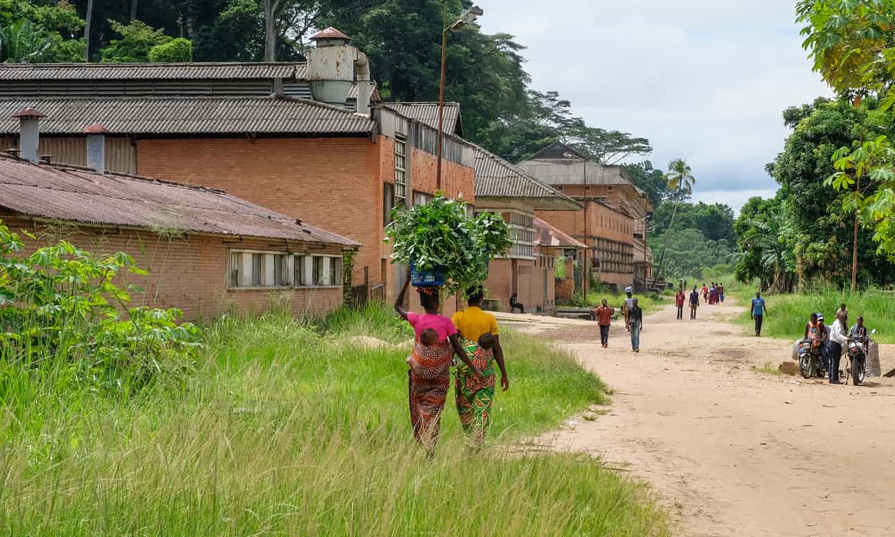 The abandoned research station along the Congo river in Yangambi, DRC, where the cache of notebooks was discovered. Image by Axel Fassio/Cifor. Congo, 2017. The abandoned research station along the Congo river in Yangambi, DRC, where the cache of notebooks was discovered. Image by Axel Fassio/Cifor. Congo, 2017.