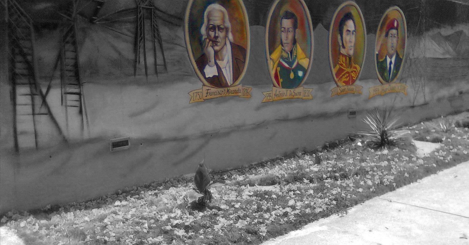 Art propaganda of some of the Venezuelan historical figures outside the walls of the national electric company, CORPOELEC. (From left to right: Francisco de Miranda, Antonio José de Sucre, Simón Bolívar and Hugo Chávez). Image by Lila Franco. Venezuela, 2017. Art propaganda of some of the Venezuelan historical figures outside the walls of the national electric company, CORPOELEC. (From left to right: Francisco de Miranda, Antonio José de Sucre, Simón Bolívar and Hugo Chávez). Image by Lila Franco. Venezuela, 2017.