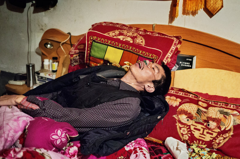 China Taking Photos of a Dying Man Pulitzer Center