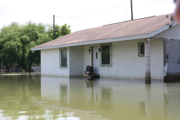 Rains from Hurricane Alex flooded streets in Roma, Texas, with more than 3 feet of water in July 2010. Roma is one of the communities along the Rio Grande where a border wall is to be built. Image by Daniel Llargues / FEMA. United States, 2010. Rains from Hurricane Alex flooded streets in Roma, Texas, with more than 3 feet of water in July 2010. Roma is one of the communities along the Rio Grande where a border wall is to be built. Image by Daniel Llargues / FEMA. United States, 2010.