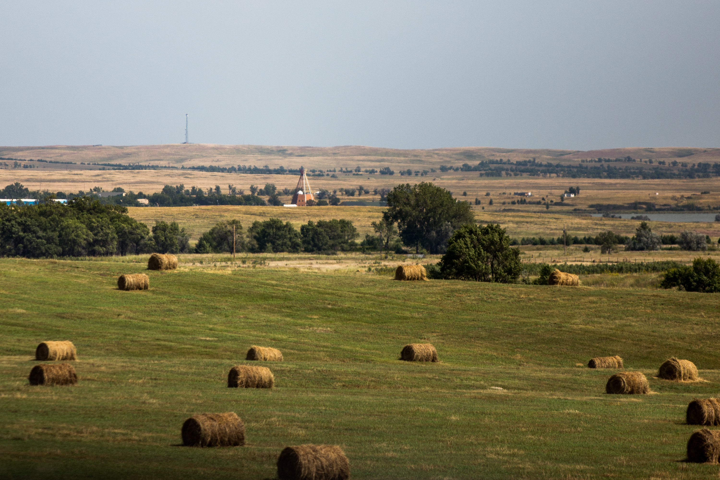 Sinte Gleska University stands out among the plains of South Dakota. Image by Holly Piepenburg. South Dakota, 2018. Sinte Gleska University stands out among the plains of South Dakota. Image by Holly Piepenburg. South Dakota, 2018.