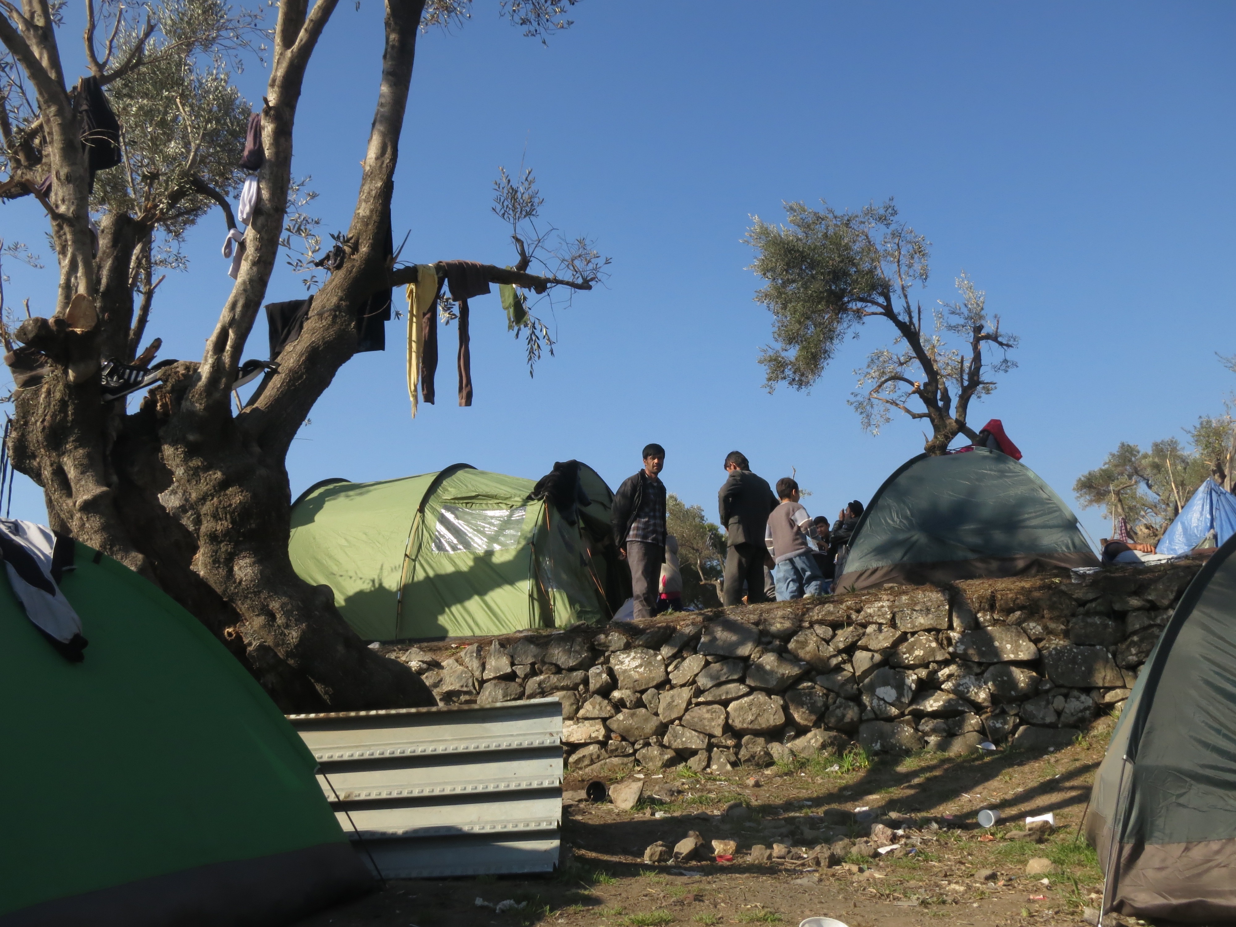 Many refugees must sleep in the open at Moria camp on Lesbos. Image by Jeanne Carstensen. Greece, 2015. Media file: img_4461.jpg