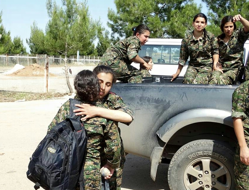 Syria's female soldiers prepare to take on Isis in battle for