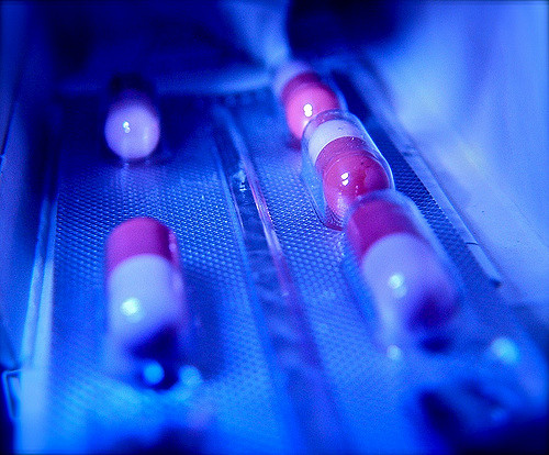 Pills in production. Image by Fabio Hofnik. 2009. Pills in production. Image by Fabio Hofnik. 2009.