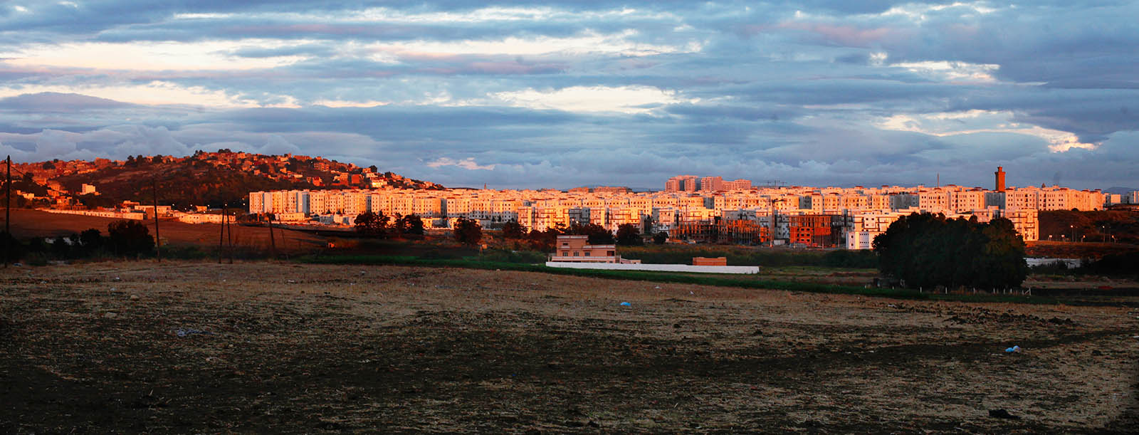 Boukhalef, the neighborhood in Tangier, Morocco, where many sub-Saharan Africans live as they try to make their way to Europe. Image by Andreea Campeanu. Morocco, 2015. Media file: boukhalef-inline1b.jpg