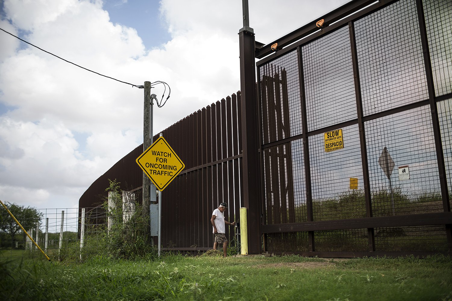 Juan Cavazos, 74, at his home on Oklahoma Avenue in Brownsville. The retired teacher accepted $21,500 for the two acres the government seized, but later discovered that neighbors who hired lawyers got paid much more for their land. “We got screwed,” he said. Image by Martin do Nascimento. United States, 2017. Juan Cavazos, 74, at his home on Oklahoma Avenue in Brownsville. The retired teacher accepted $21,500 for the two acres the government seized, but later discovered that neighbors who hired lawyers got paid much more for their land. “We got screwed,” he said. Image by Martin do Nascimento. United States, 2017.