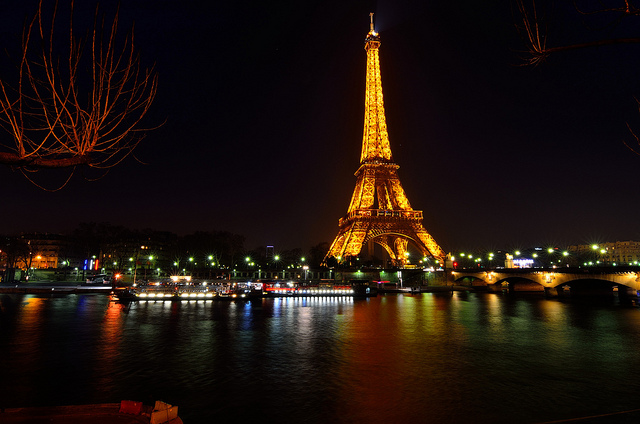 Image by Javier Vieras, Wikicommons. Paris, 2013. Media file: 8586789587_c5f7ac6079_z.jpg