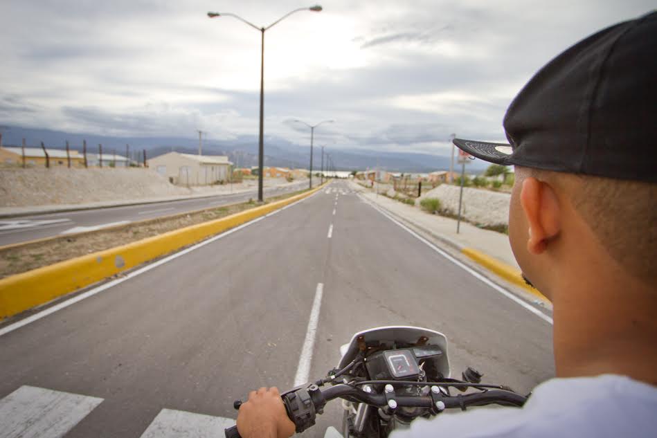 On the road without a helmet. Image by Jacob Kushner. Dominican Republic, 2015. Media file: unnamed-2.jpg