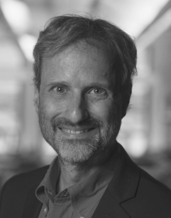 Andrew Lehren headshot