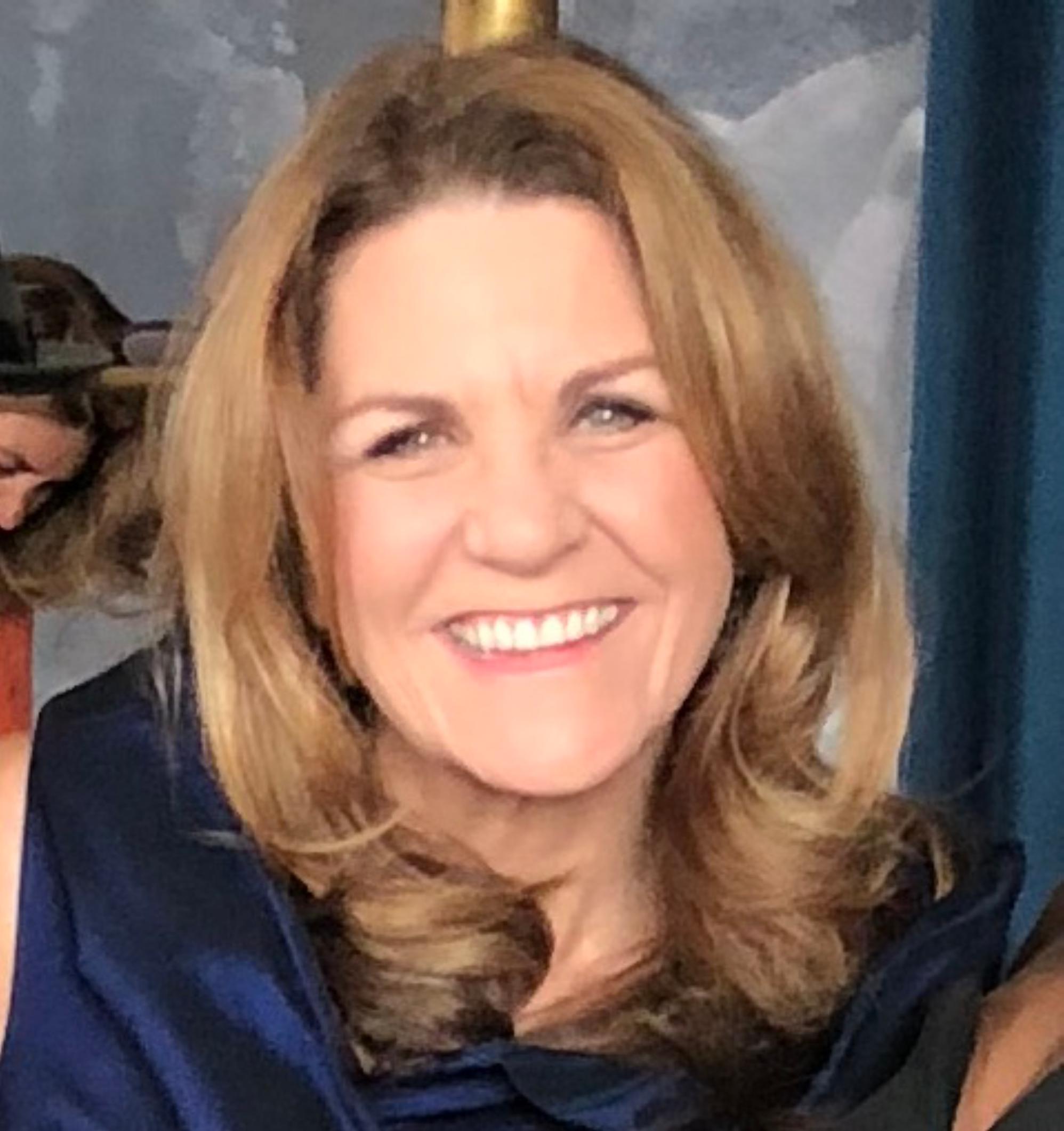 Photo of Lois MacMillan