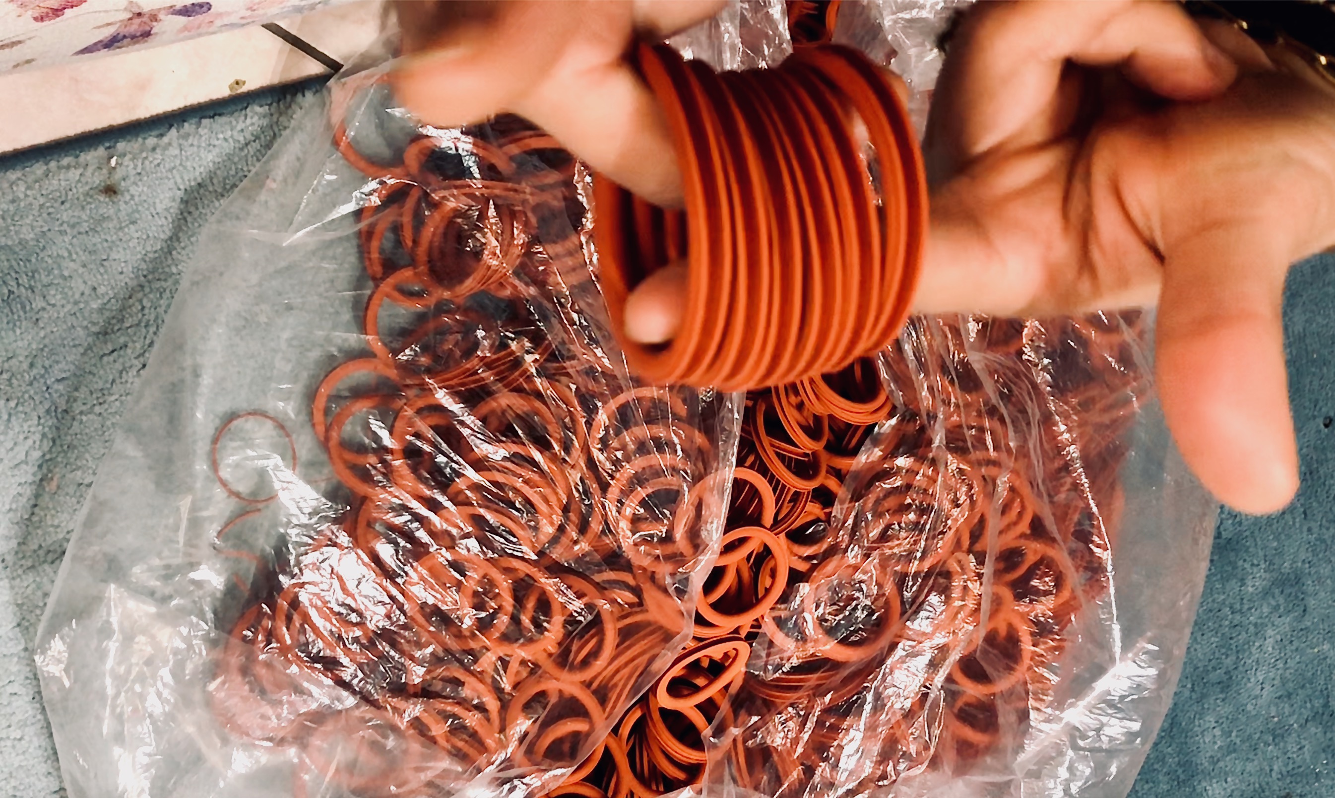 rubber gaskets in hand