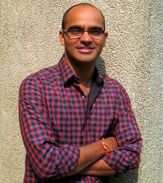Manu Moudgil Headshot
