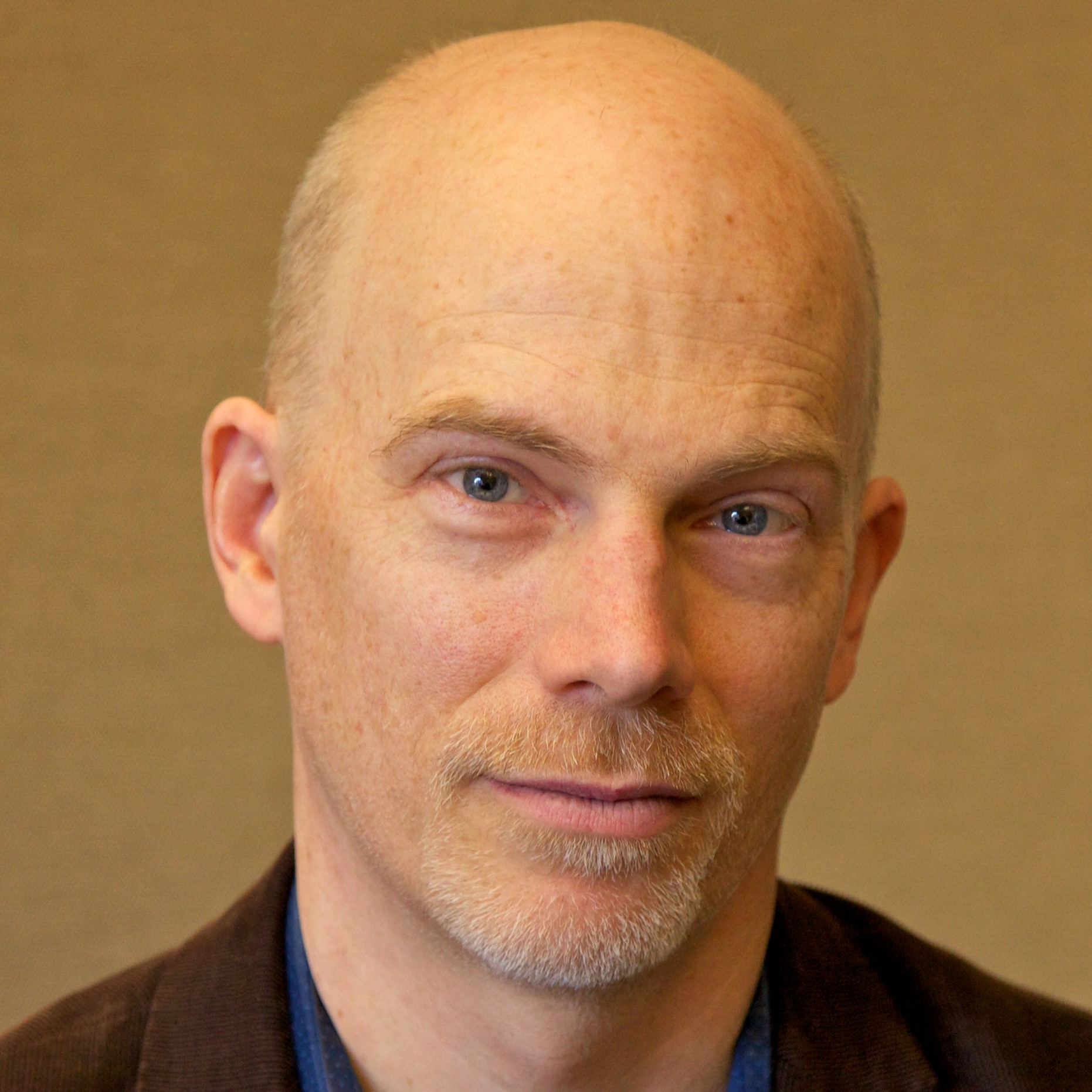 Robert F. Worth headshot