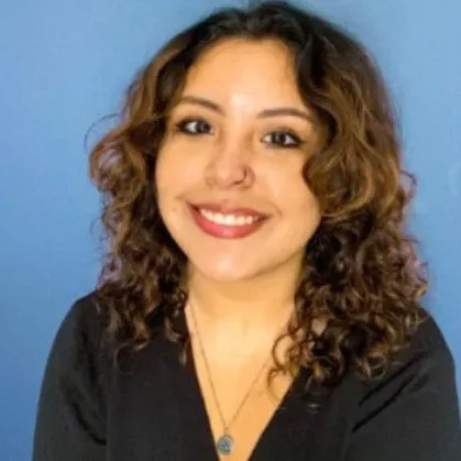 Claudia Peralta Torres headshot