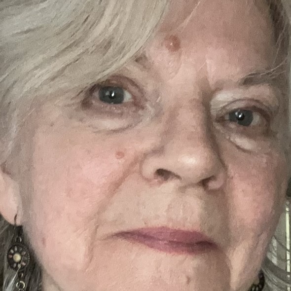 Elaine Ganley headshot
